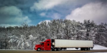 Trucking markets: Tenders drop and capacity tightens         in final days before        the holidays